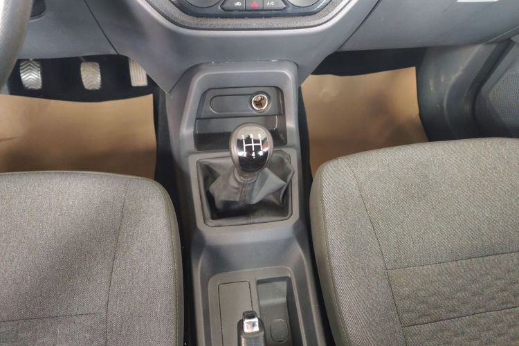 五菱汽车 五菱征途 2021款 1.5L进取型LAR局部细节18