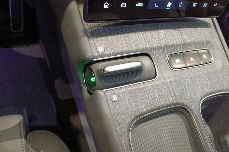 蔚来ET7 2024款 75kWh 行政版中控内饰18