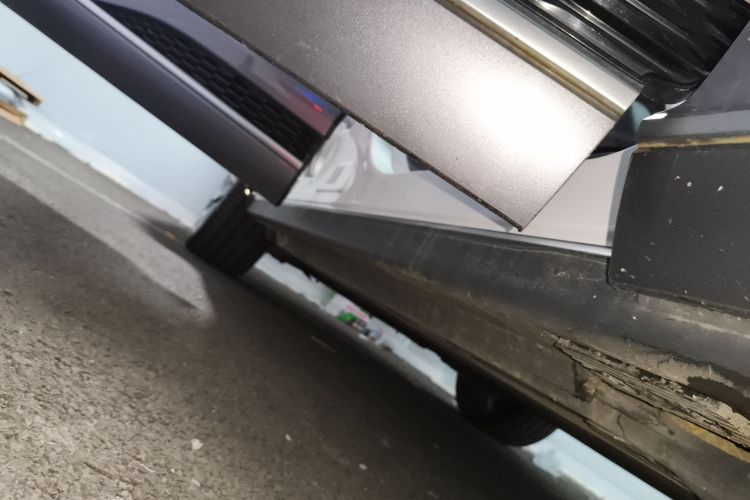 红旗E-HS9 2021款 510km 旗领版 四座局部细节9001