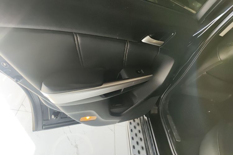 本田 歌诗图 2014款 2.4L 豪华导航版中控内饰7008