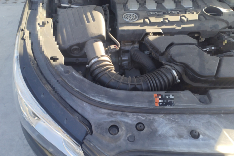 别克 君越 2013款 2.4L SIDI领先舒适型机舱底盘25