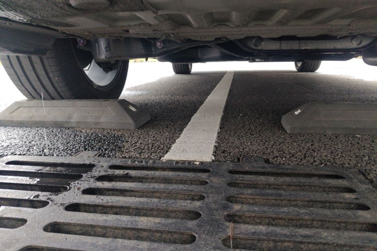 丰田 格瑞维亚 2024款 2.5L混动 旗舰ULTRA版局部细节9009