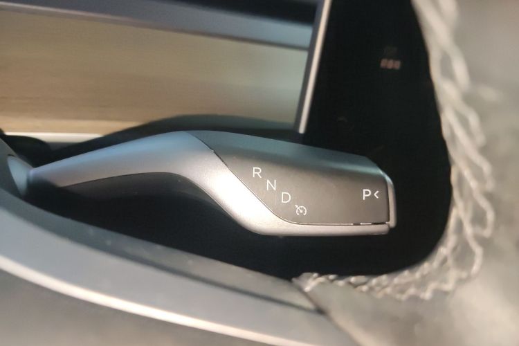 特斯拉 Model Y 2022款 改款 后轮驱动版局部细节18