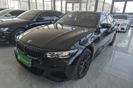 宝马3系 2022款 325i M运动曜夜套装