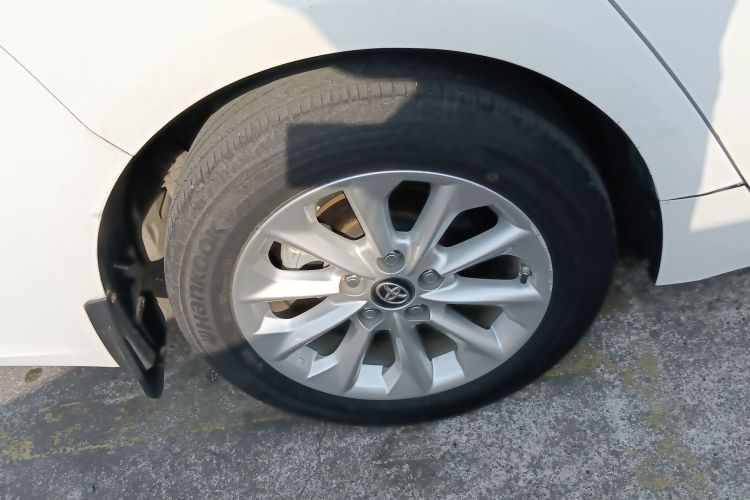 丰田 卡罗拉 2021款 1.2T S-CVT精英PLUS版车身外观6008