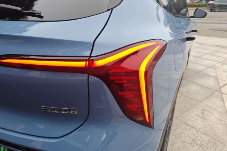 红旗天工06 2025款 660 四驱 智选版车身外观6006