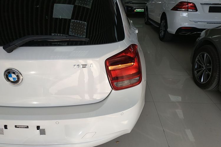 宝马1系(进口) 2013款 改款 116i 领先型车身外观9