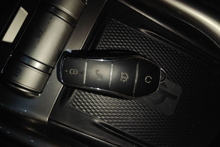 比亚迪 海豚 2023款 420km 时尚版中控内饰11