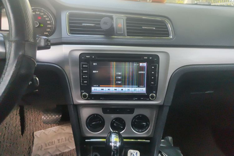 大众 朗逸 2013款 1.4TSI DSG舒适版中控内饰16