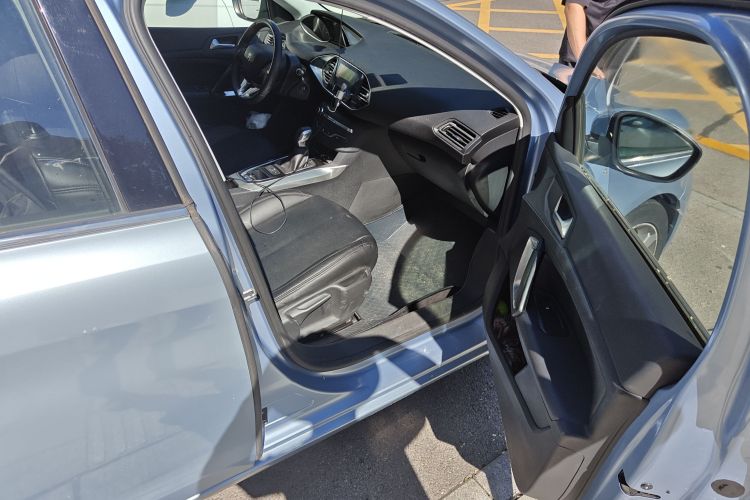 标致308S 2015款 1.6T 自动劲驰版局部细节9005