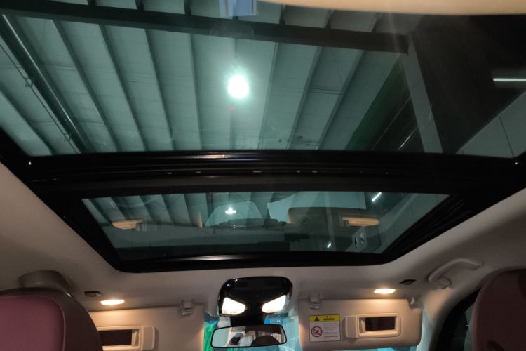 宝马3系 2024款 325Li M运动套装中控内饰22