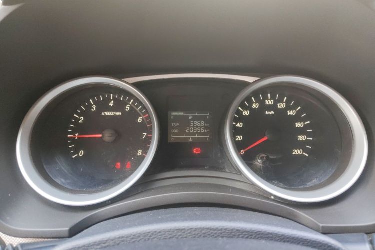 五菱汽车 五菱宏光 2019款 1.5L S舒适型国VI LAR中控内饰14