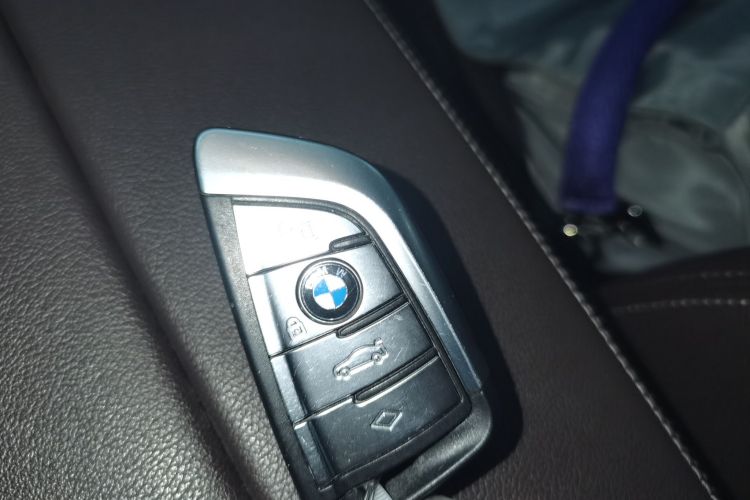 宝马5系 2023款 530Li xDrive 豪华套装中控内饰11