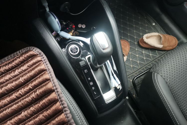 日产 劲客 2018款 1.5L CVT智联豪华版中控内饰18