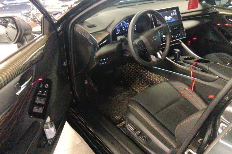 丰田 亚洲龙 2024款 双擎 2.0L 臻选版中控内饰20