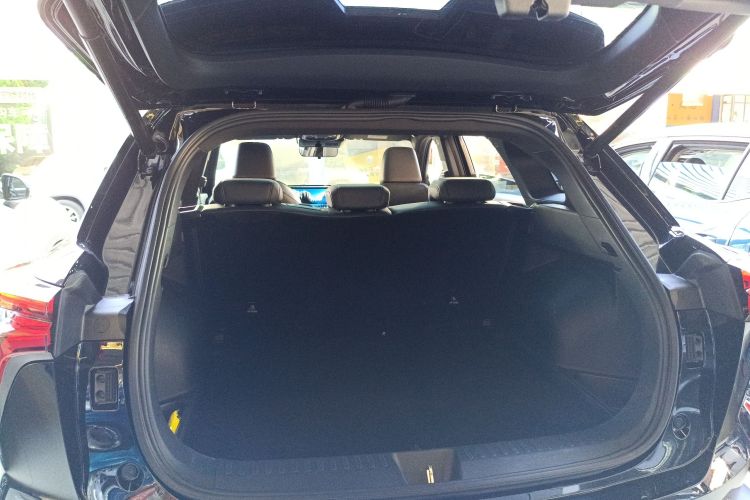 哈弗神兽 2022款 1.5T 智享版机舱底盘23