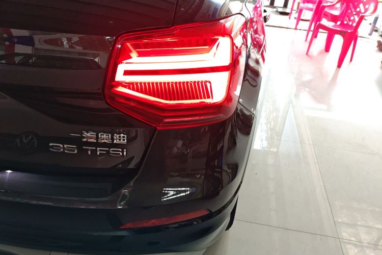 奥迪Q2L 2020款 35 TFSI 进取动感型车身外观9