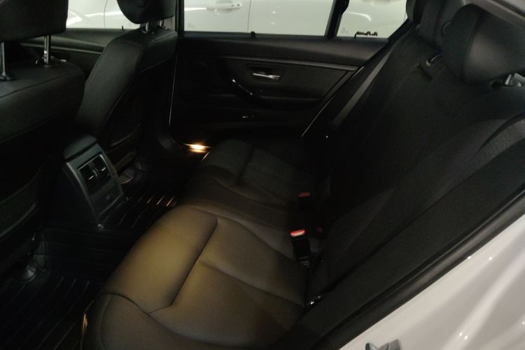 宝马3系 2016款 316Li 时尚型中控内饰21