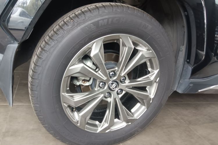 丰田 RAV4荣放 2024款 2.0L CVT两驱风尚Plus版车身外观6008