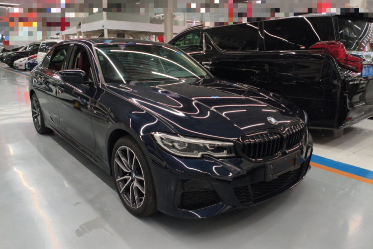 宝马3系 2022款 320Li M运动套装车身外观6002