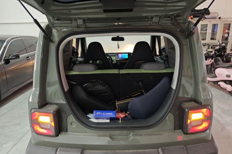 吉利银河 2024款 200km 熊猫骑士机舱底盘23