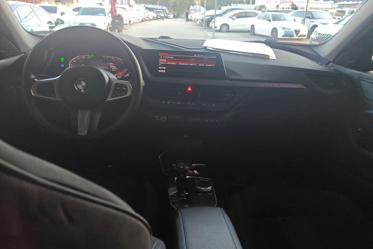 宝马2系(进口) 2021款 225i 四门轿跑车 M运动曜夜套装中控内饰7002