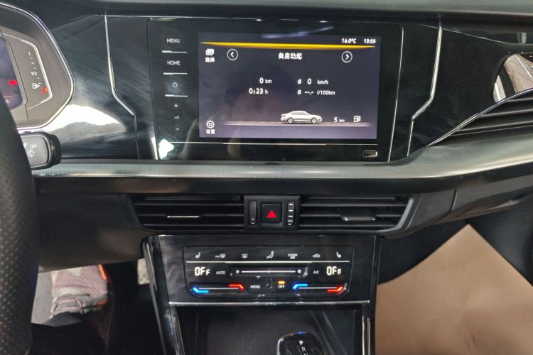 大众 帕萨特 2022款 330TSI 精英版局部细节16