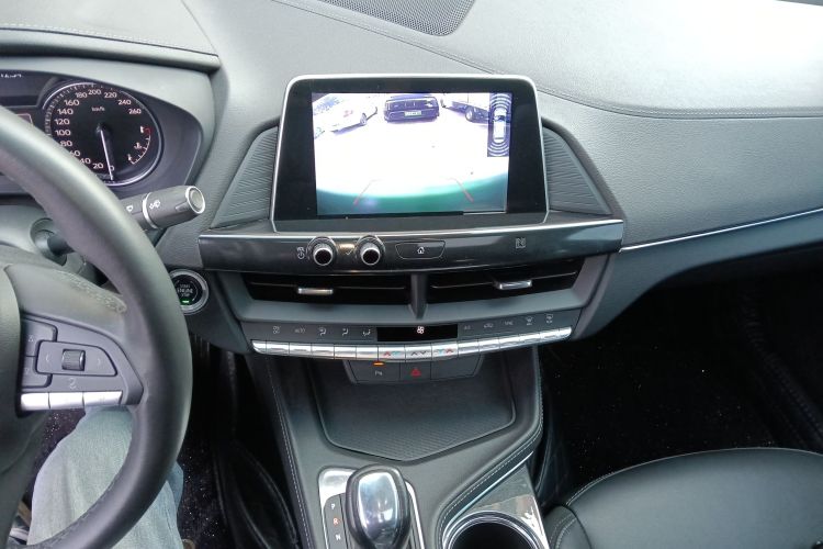 凯迪拉克CT4 2021款 28T 风尚型中控内饰16