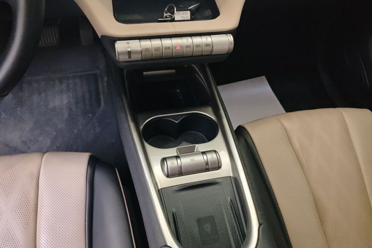 比亚迪 海豚 2024款 荣耀版 420km 时尚版中控内饰18