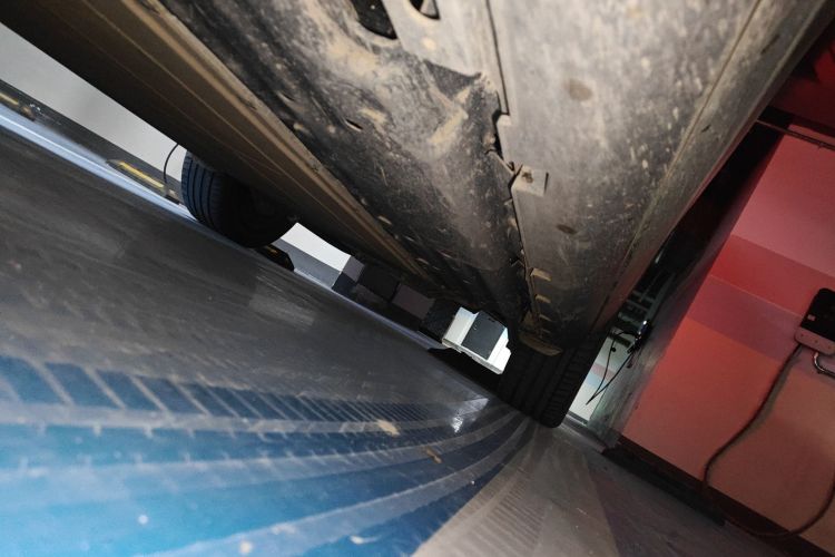 腾势N8 2023款 四驱超混旗舰六座版局部细节9004