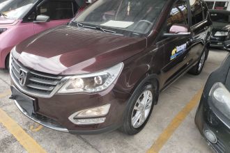 宝骏560 2016款 1.5T 手动精英型