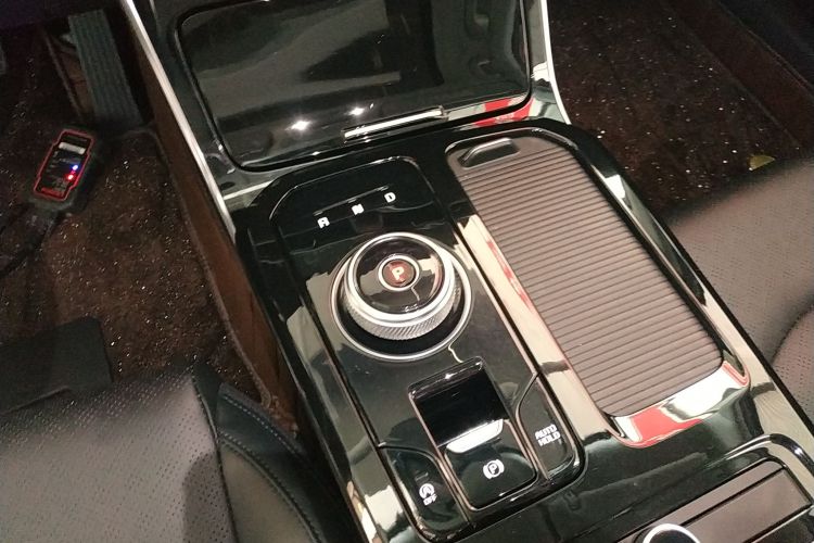 起亚K5 2021款 270T CVVD 时尚版局部细节18