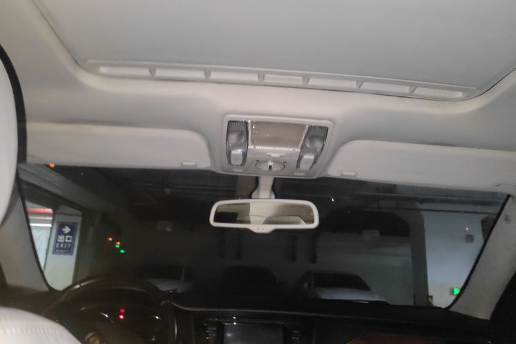 红旗H7 2013款 2.0T 豪华型局部细节22