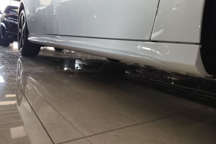 奔驰A级 2025款 A 200 L 时尚型局部细节9001