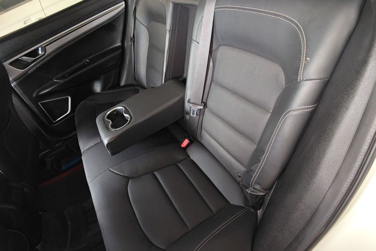 吉利汽车 帝豪GS 2019款 1.5TD DCT动 260T中控内饰7004