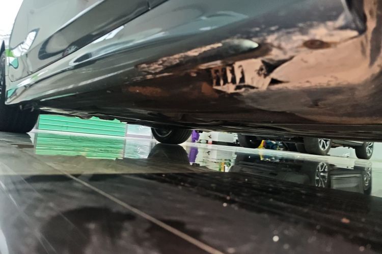 宝马3系 2023款 330i M运动曜夜套装局部细节9001