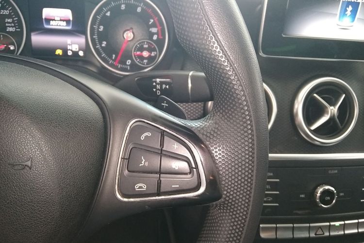 奔驰A级(进口) 2016款 A 180局部细节18