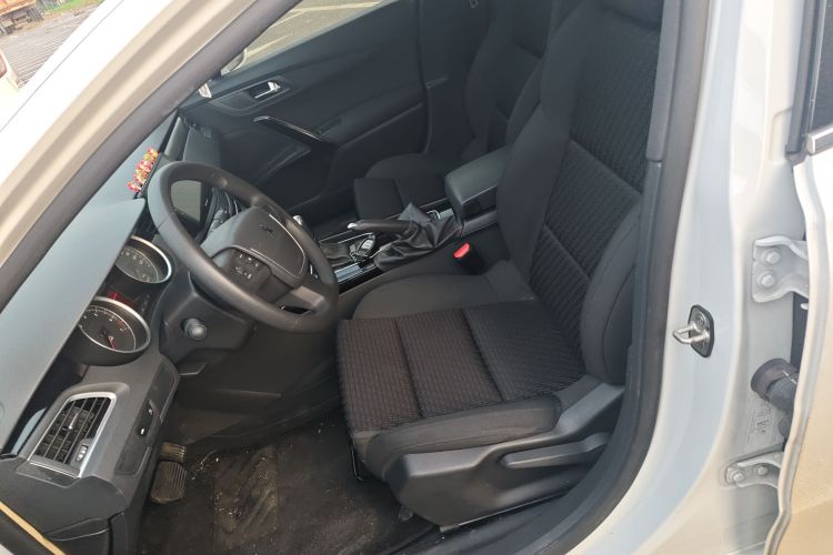 标致508 2013款 2.0L 两周年纪念 自动天窗经典版中控内饰19