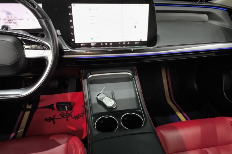 小鹏P7 2023款 P7i 610 Max 性能版中控内饰16