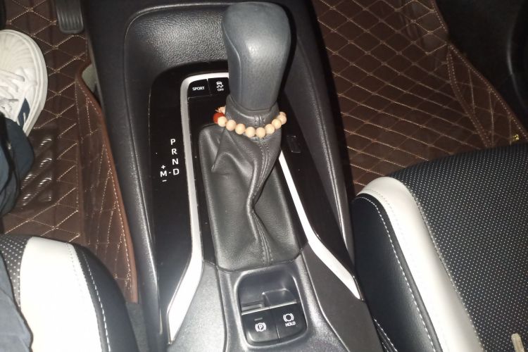 丰田 雷凌 2022款 TNGA 1.5L CVT进取版中控内饰18