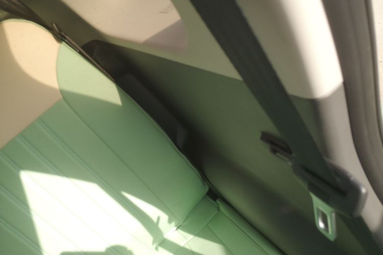 长安Lumin 2022款 210km 香甜款中控内饰7008