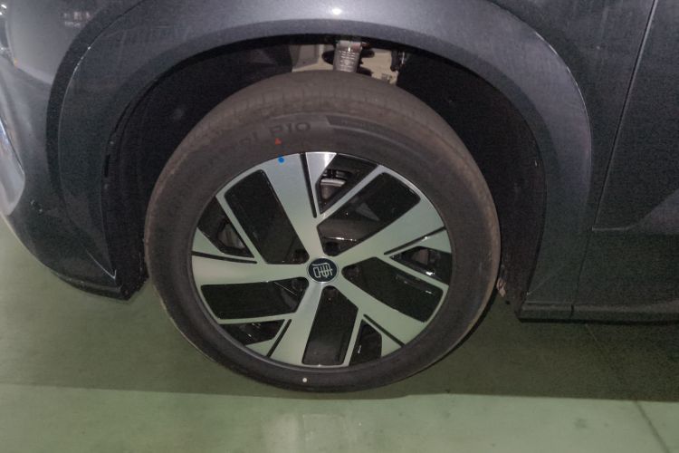 比亚迪 唐L 2025款 EV 670KM激光雷达尊享型车身外观6005