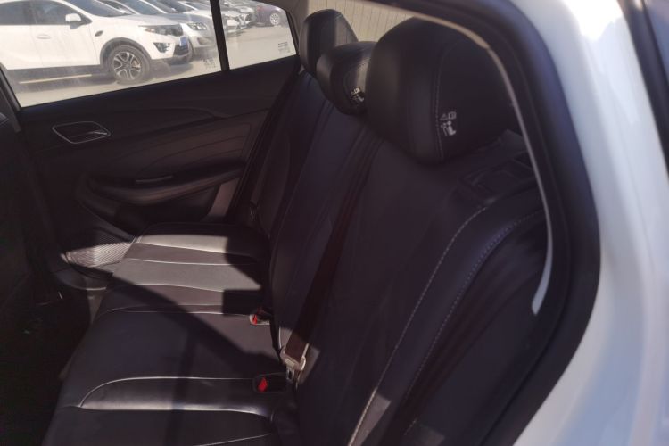 荣威i5 2019款 1.5L 自动4G互联领豪旗舰版中控内饰21