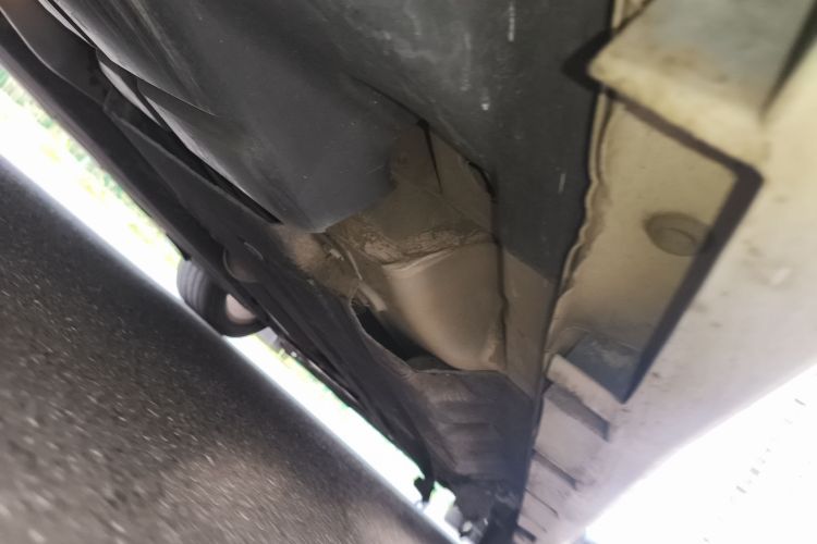 福特 蒙迪欧 2013款 2.0L GTDi200豪华型局部细节9002