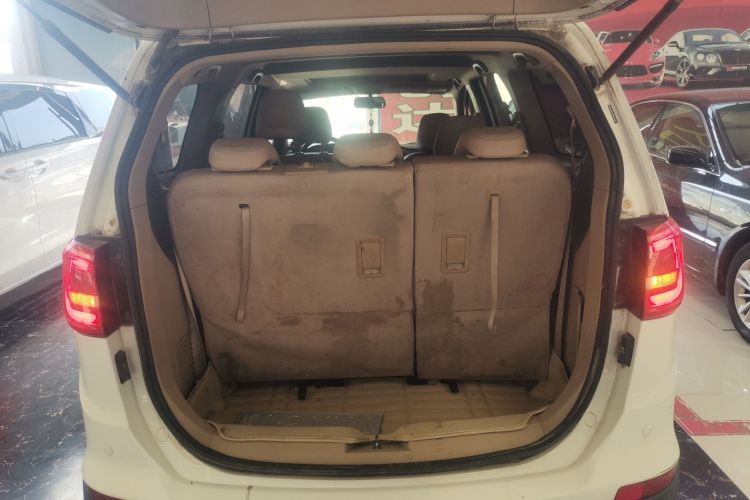 宝骏730 2016款 1.5L 手动豪华型 7座局部细节23