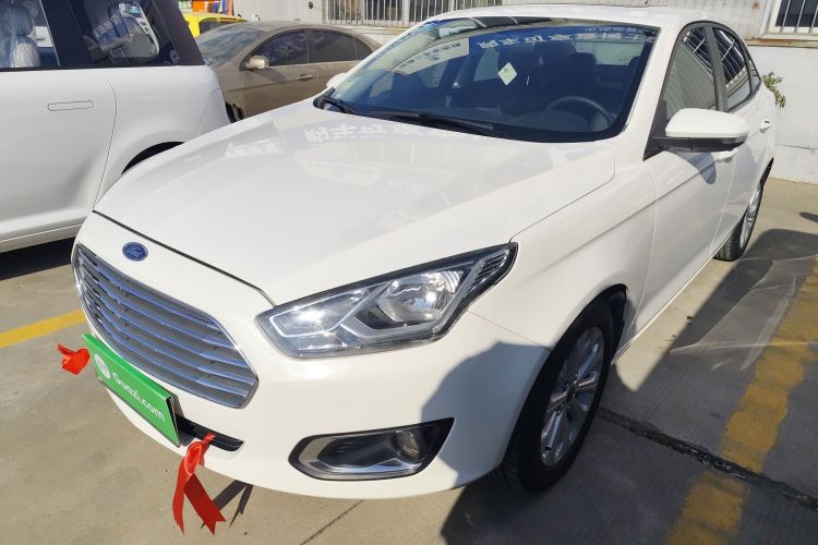 福特 福睿斯 2017款 幸福版 1.5L 自动时尚型车身外观4