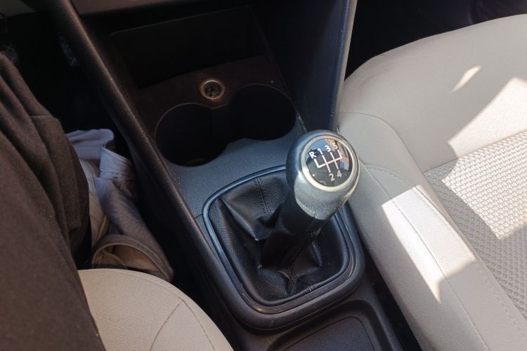 大众 Polo 2013款 1.6L 手动舒适版中控内饰18