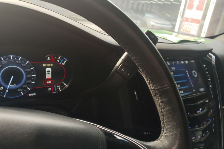 凯迪拉克 凯雷德ESCALADE 2017款 6.2L ESV铂金版加长型局部细节18