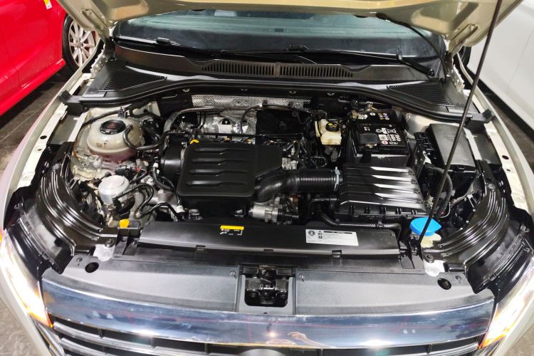 大众 朗逸 2024款 1.5L 自动五百万版机舱底盘24