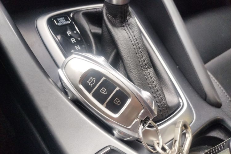 现代 菲斯塔 2019款 280TGDi 运动版 国VI中控内饰7001